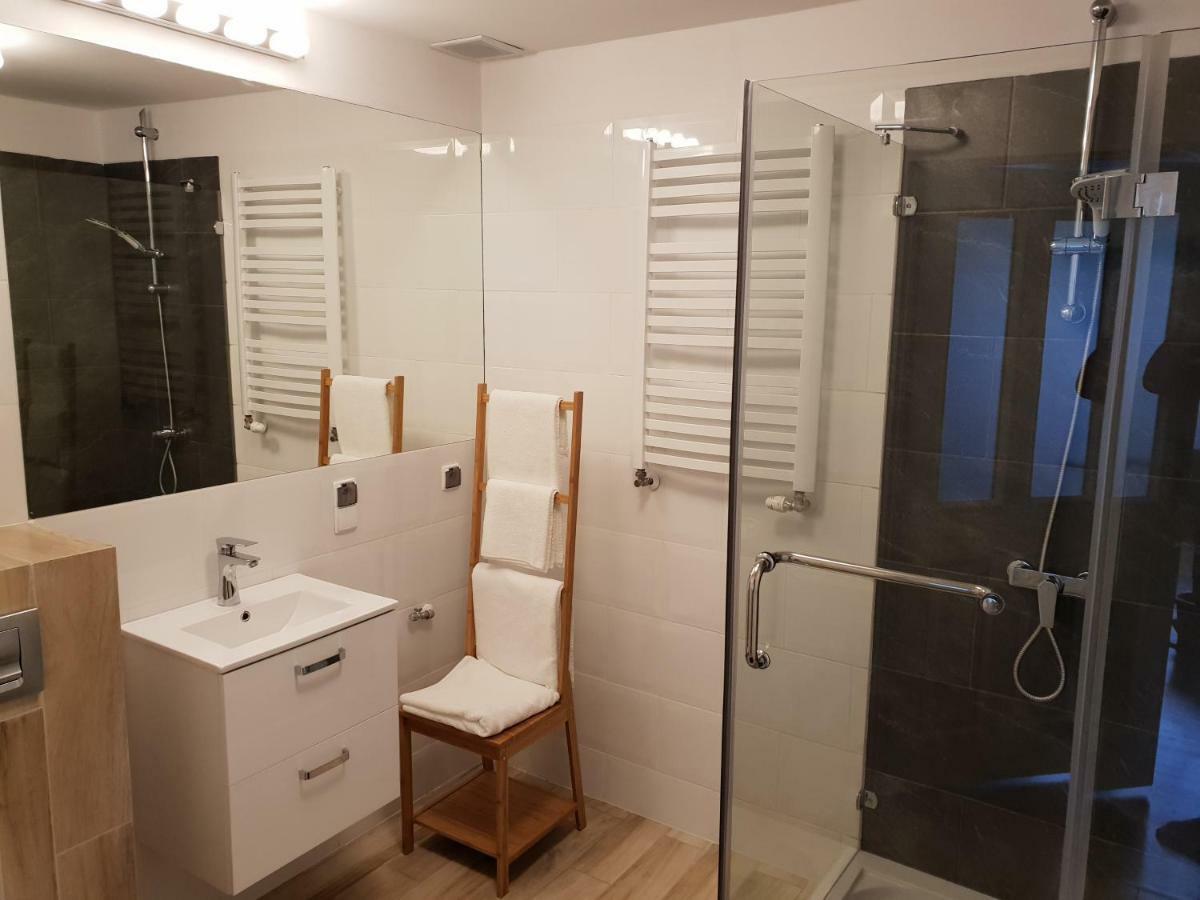 Apartamenty Deptak Цехоцинек Экстерьер фото
