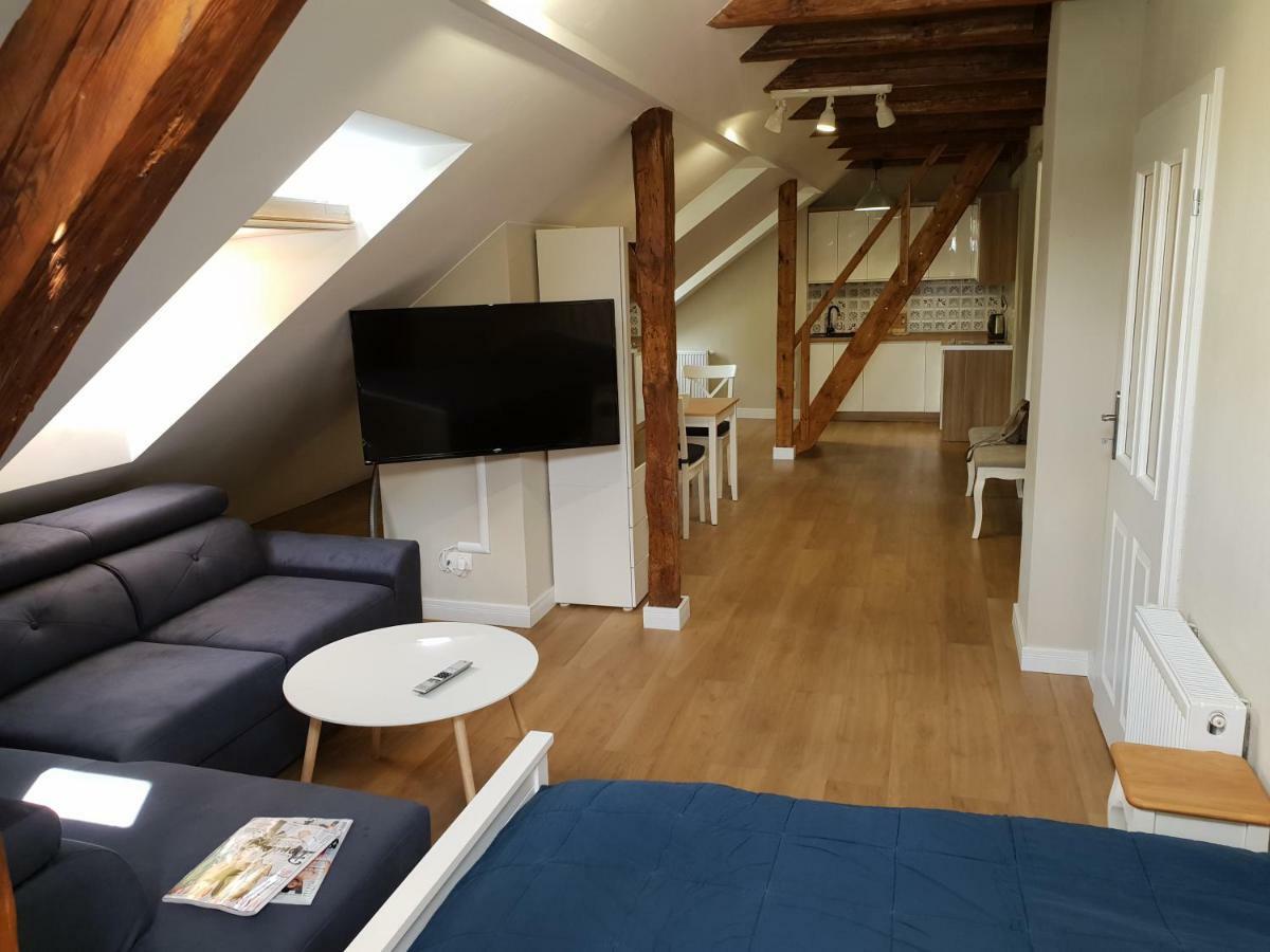 Apartamenty Deptak Цехоцинек Экстерьер фото