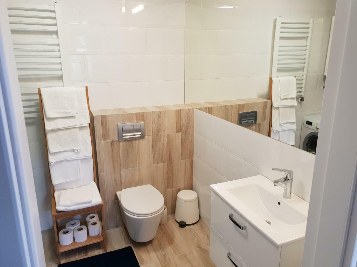 Apartamenty Deptak Цехоцинек Экстерьер фото