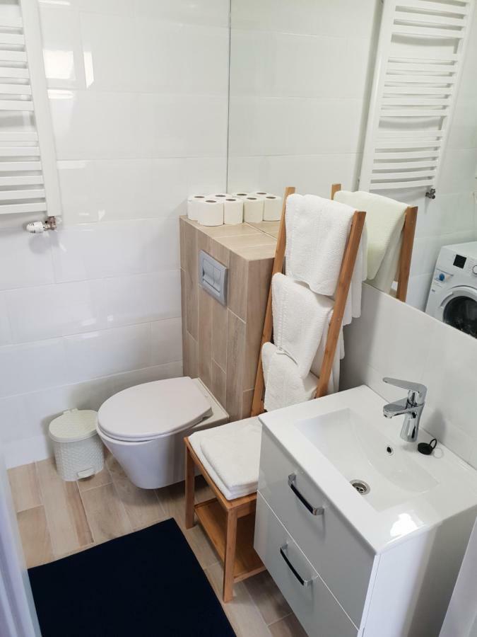 Apartamenty Deptak Цехоцинек Экстерьер фото